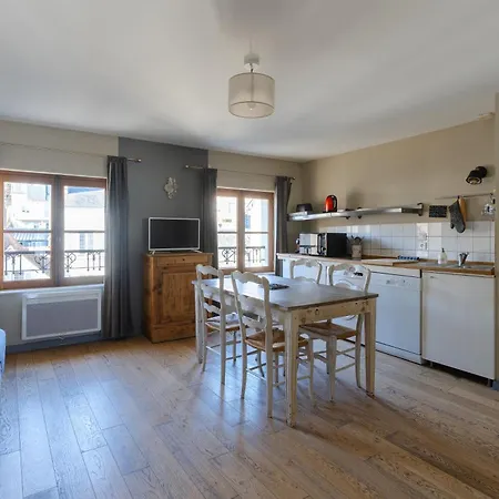 Du Clos Vorin Apartment *