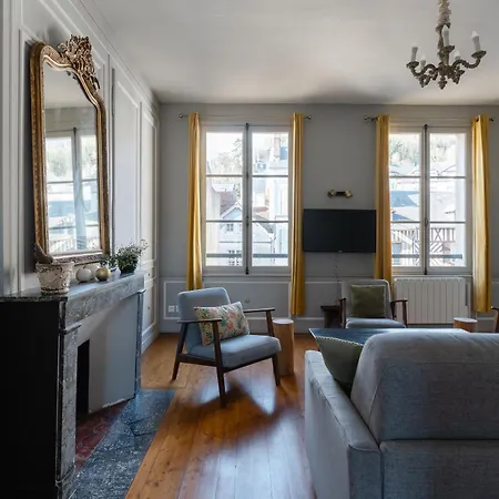 Du Clos Vorin Apartment