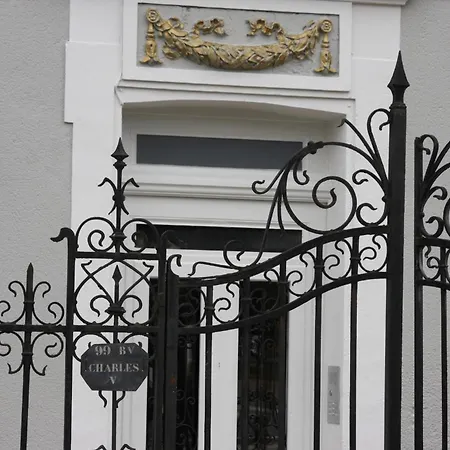 Du Clos Vorin Apartment