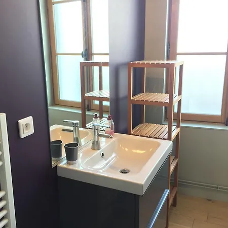 Du Clos Vorin Apartment *